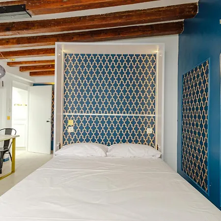Luxurious Studio In Historic Center Of Alicante Exterior photo